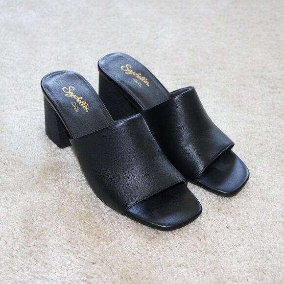 Seychelles Elegant Black Slide Sandals - Picture 1 of 3